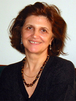 1947 Critic Mirela Roznoveanu