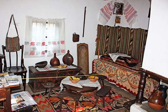 1918b Bojdeuca. Interiorul