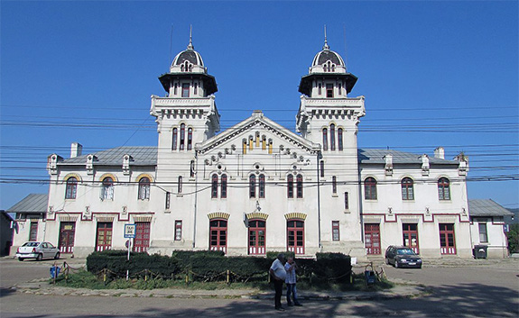 Comanesti Rail Station