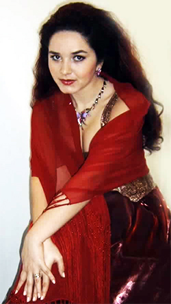 1979 Soprană Simona Manole Mărcan