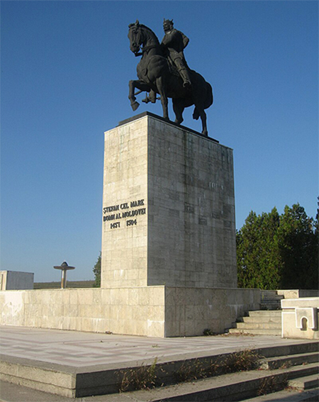 1929 Statuia ecvestră a lui Ștefan cel Mare de la Podul Înalt