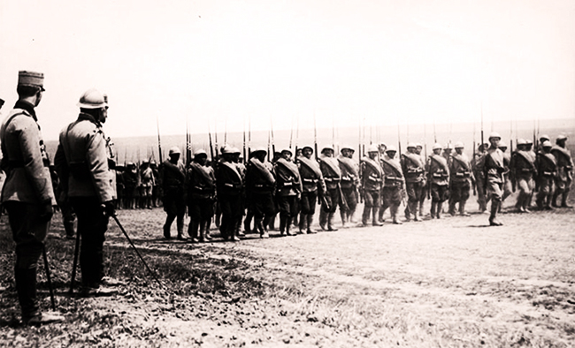 Intrarea României în Primul Război Mondial -copertă