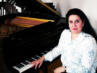 1952 Pianistă Ilinca Dumitrescu