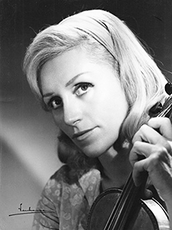 1921-2003 Violonistă Lola Bobescu