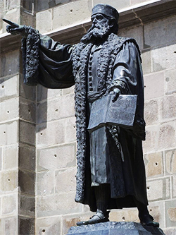 1541 Johannes Honterus.statuie De Harro Magnussen
