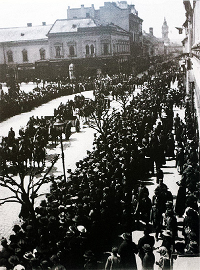 1918 Trupele Armatei Române Au Intrat în Cluj