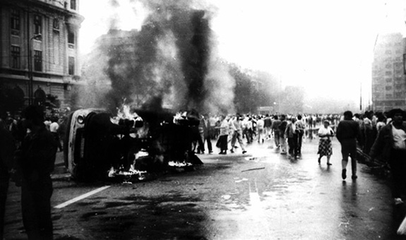 1990 Piața Universității 13 iunie