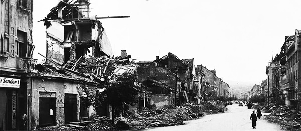 Bombardarea Clujului-str. Horea 1944 Bombardarea Clujului-str. Horea