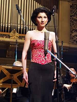 1974 Soprană Ana Camelia Ștefănescu