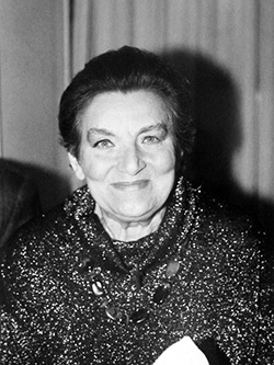 1933-2022 Regizor Carmen Dobrescu