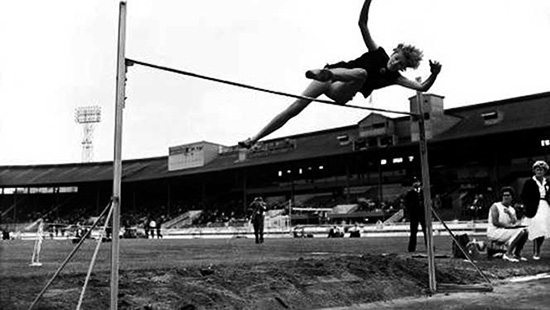 1956 Primul Record Iolanda Balaş