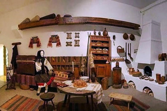 1988 Muzeul Etnografic Toplița Interior