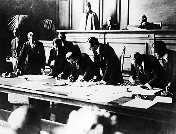 1923 Semnat Tratatul de la Lausanne