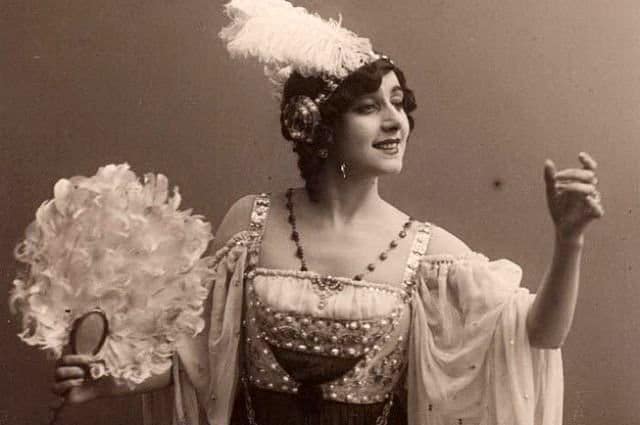 27 - Vera-Karalli-1889-1972