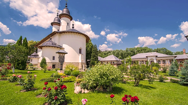 Biserica Mănăstirii Văratec