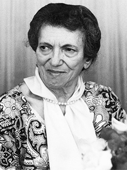 1901-1988 Rose Ausländer Poetă