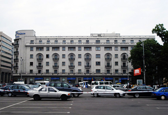 Hotel Athénée Palace Hilton (1998)