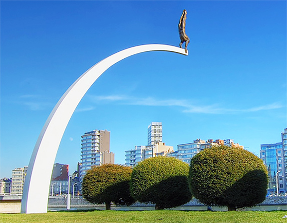 1909-1994 Le Plongeur De Idel Ianchelevici , Photo Jean Housen (port Des Yachts De Liège)