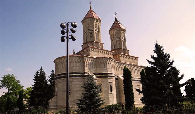 Biserica Trei Ierarhi -cover Foto V. Bouaru
