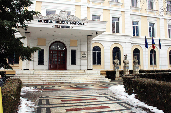 Muzeul Militar Național 1957 Muzeul Militar Național Redeschis