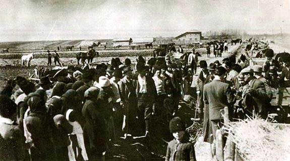 1945 Inițierea Reformei agrare