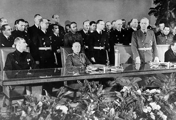 1940 – Ion Antonescu A Semnat Pactul Tripartit