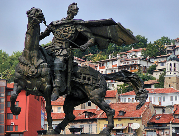 1204 Ioniţă Vlahul (caloian). Statuie în Veliko Tărnovo