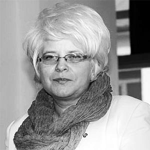 1968- 2021 Poetă Carmen Veronica Steiciuc