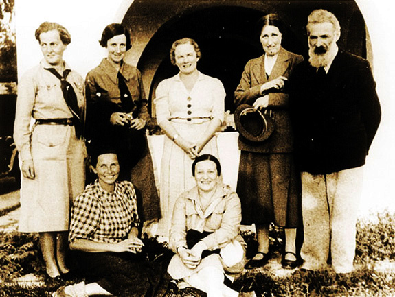 1a Liga Femeilor Gorjene cu Constantin Brâncuși