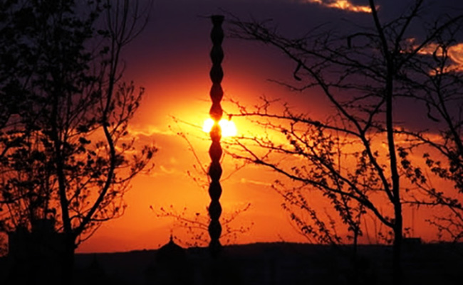 Coloana Fără De Sfârșit -cover21