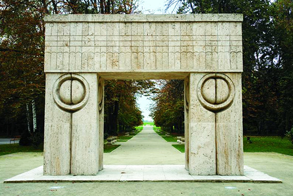 Poarta Sărutului (1)