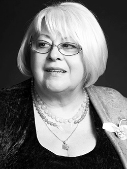 1944-2019 Actriță Ildikó Jarcsek Zamfirescu